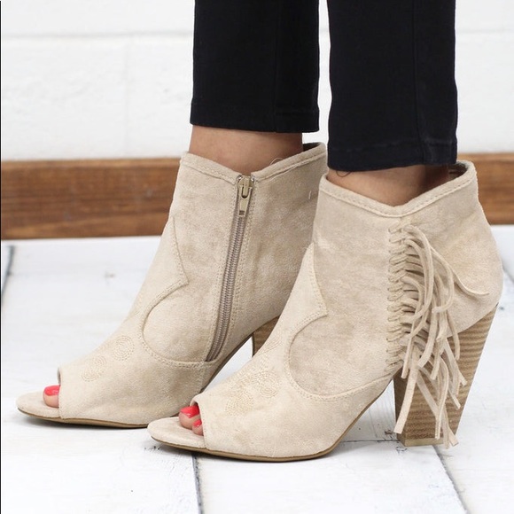 Carlos Santana Shoes - Gray Faux Suede Fringe Heeled Boots